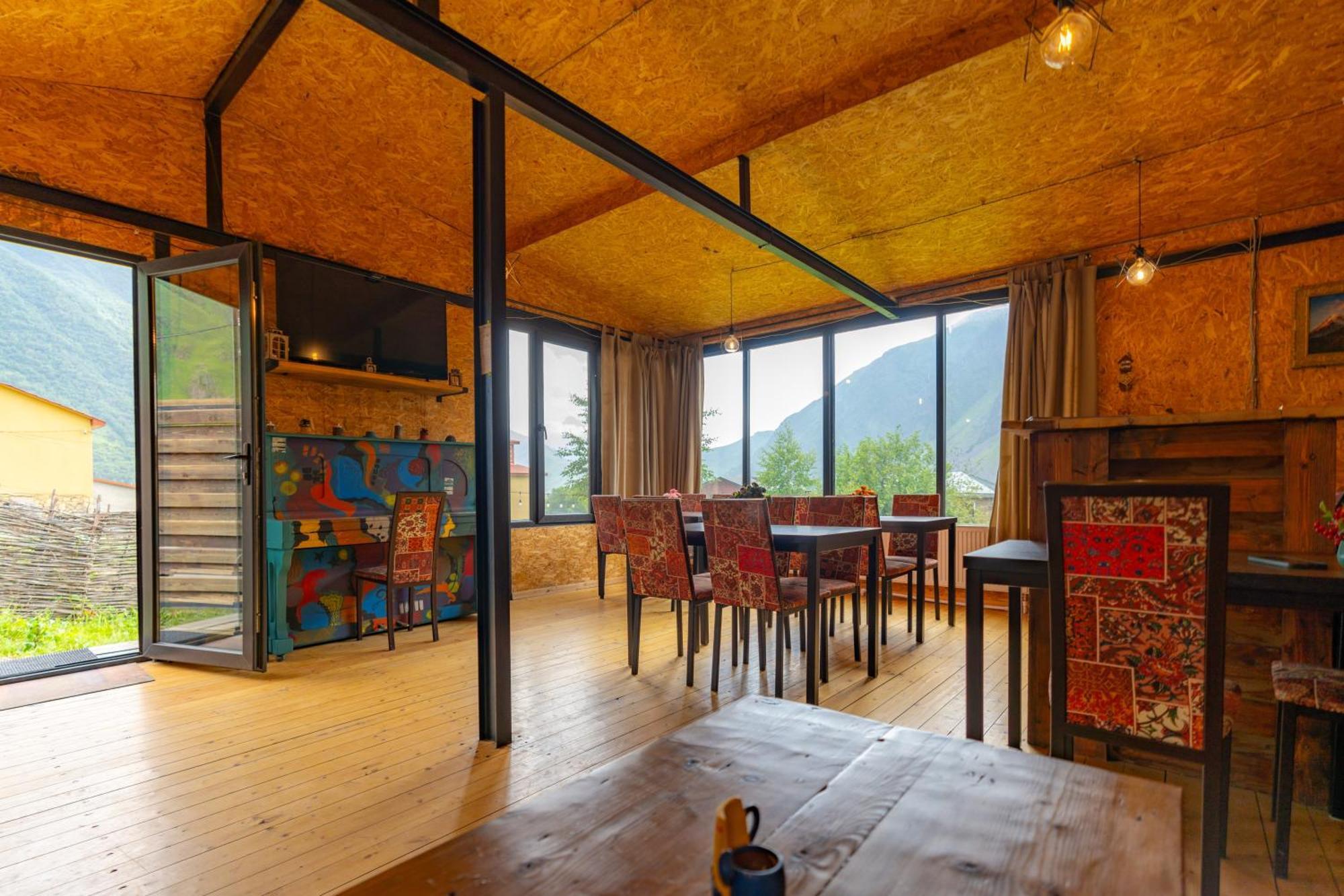 Kazbegi Cottages Экстерьер фото
